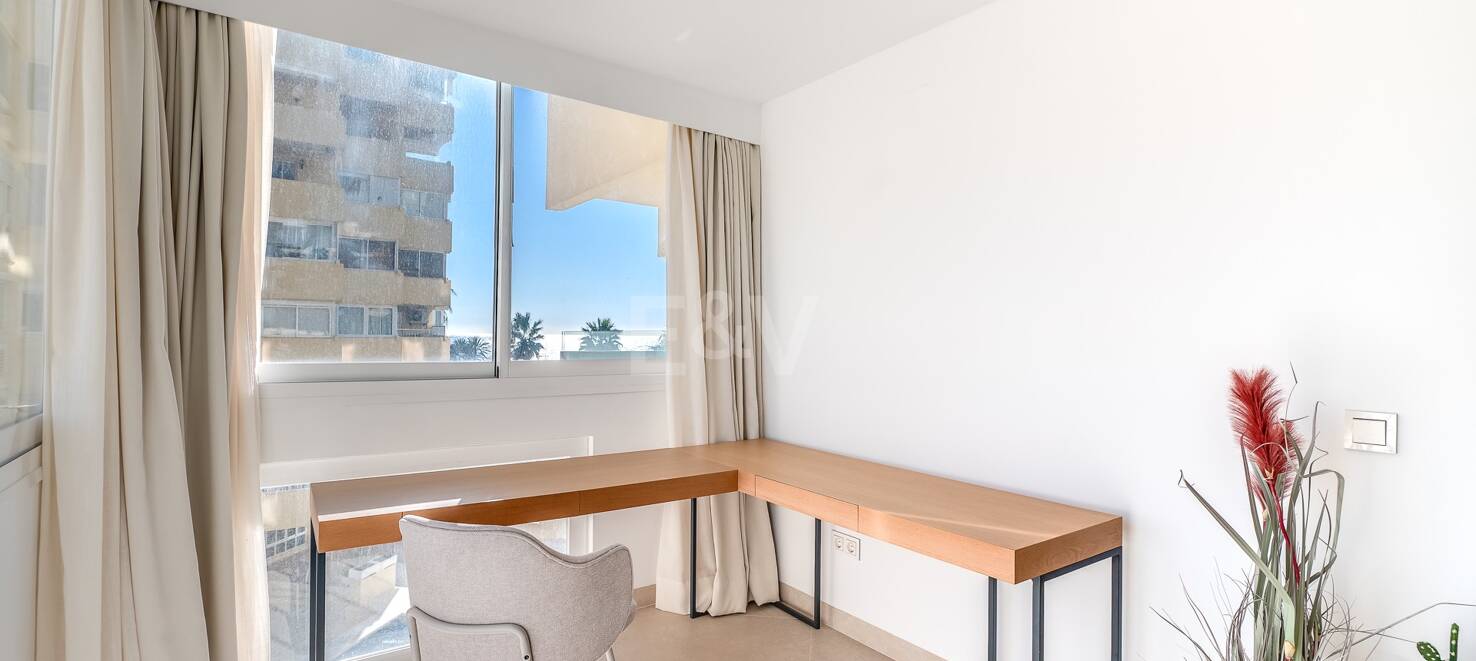 Modern Beachfront Apartment with Stunning Sea Views on Marbella’s Promenade