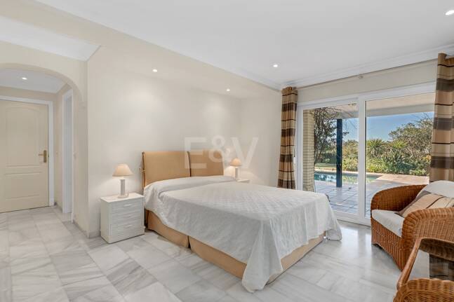 Guadalmina de charme Villa familiale traditionnelle près de Commodités et Golf