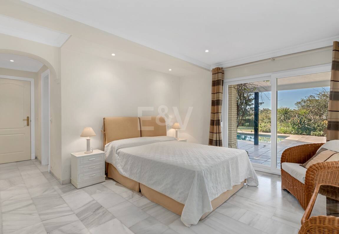 Guadalmina de charme Villa familiale traditionnelle près de Commodités et Golf