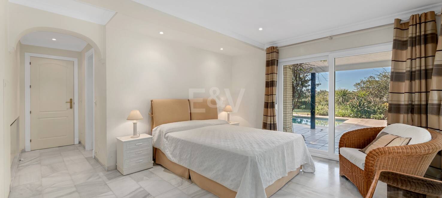 Guadalmina de charme Villa familiale traditionnelle près de Commodités et Golf