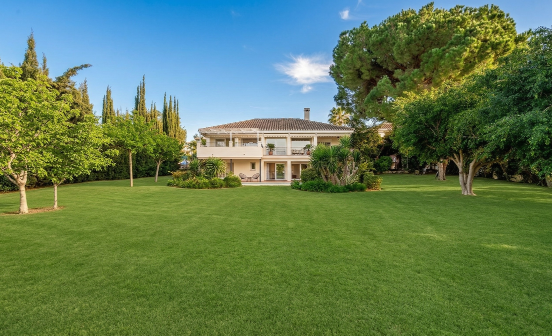 Encantadora villa familiar tradicional en Guadalmina cerca de servicios y golf