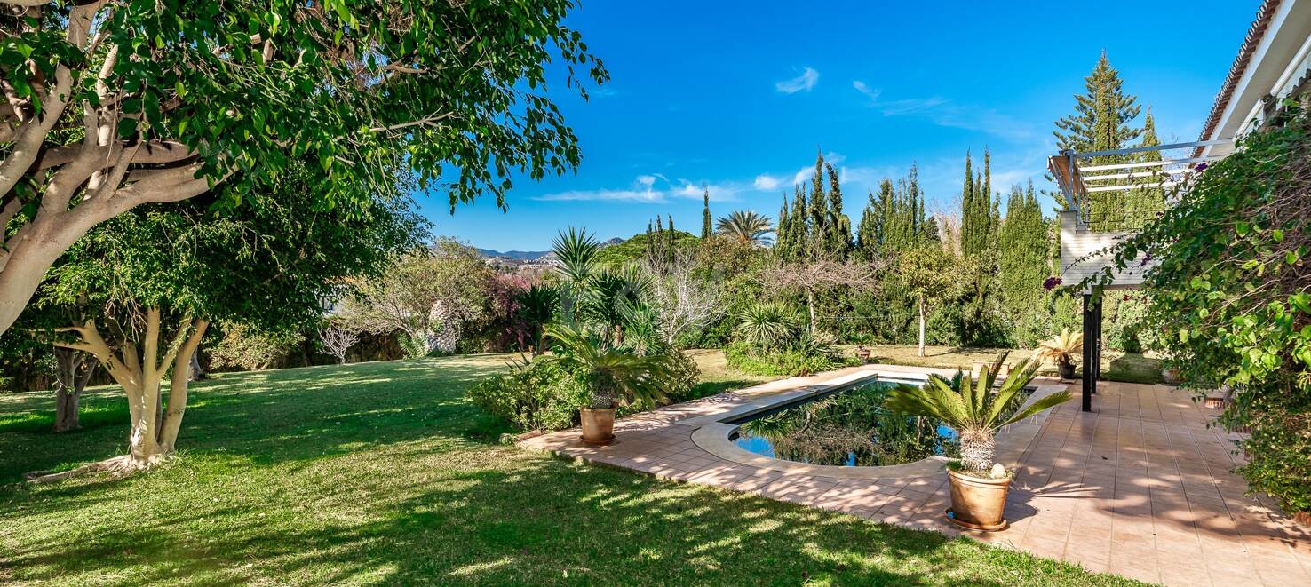 Guadalmina de charme Villa familiale traditionnelle près de Commodités et Golf