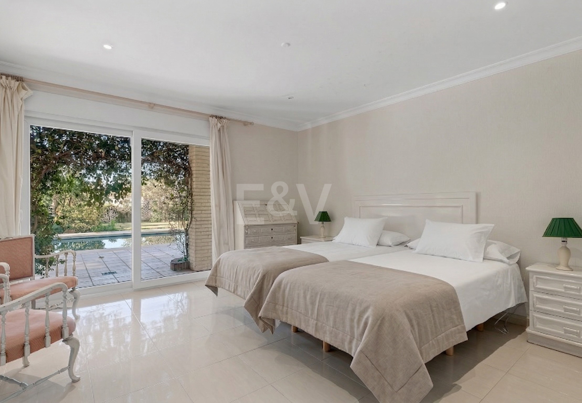 Guadalmina de charme Villa familiale traditionnelle près de Commodités et Golf