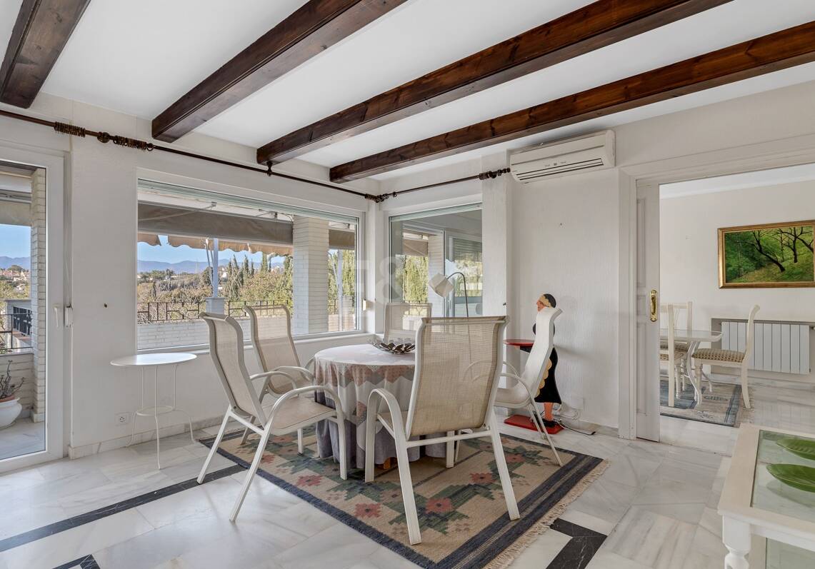 Charming Guadalmina Traditional Family Villa close to Amenities and Golf