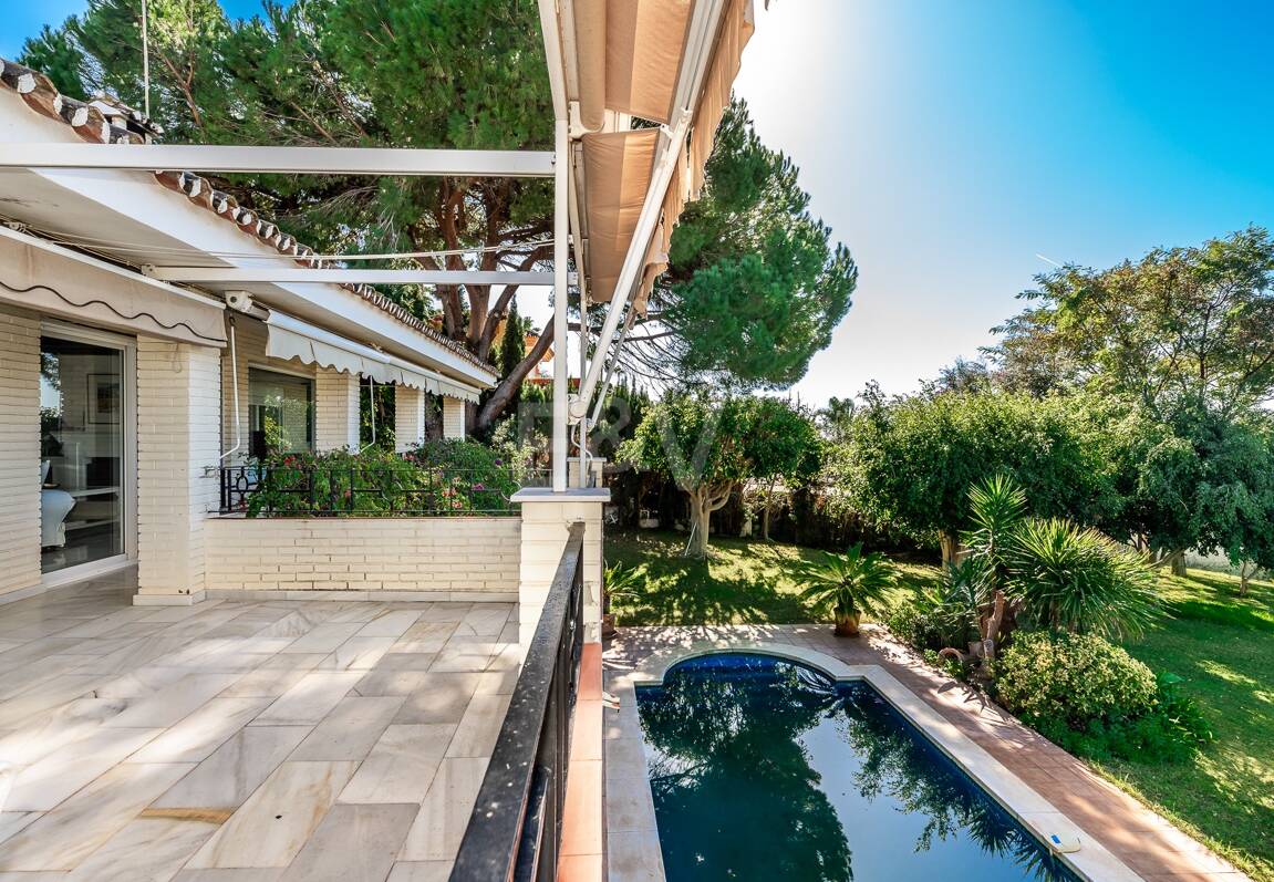 Guadalmina de charme Villa familiale traditionnelle près de Commodités et Golf