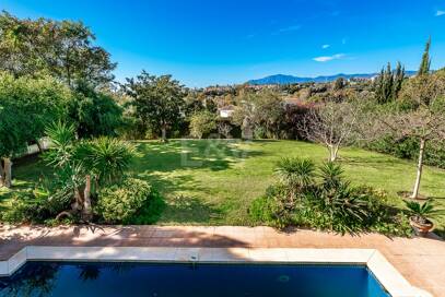 Guadalmina de charme Villa familiale traditionnelle près de Commodités et Golf