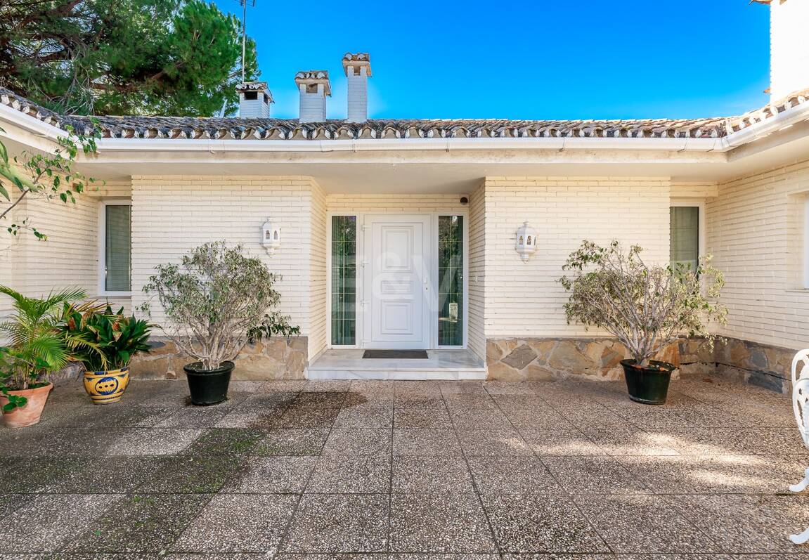 Guadalmina de charme Villa familiale traditionnelle près de Commodités et Golf