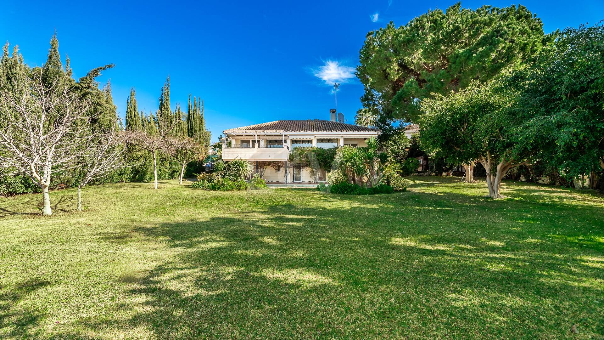 Guadalmina de charme Villa familiale traditionnelle près de Commodités et Golf