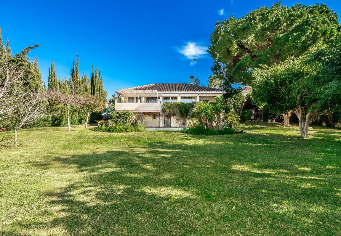 Guadalmina de charme Villa familiale traditionnelle près de Commodités et Golf