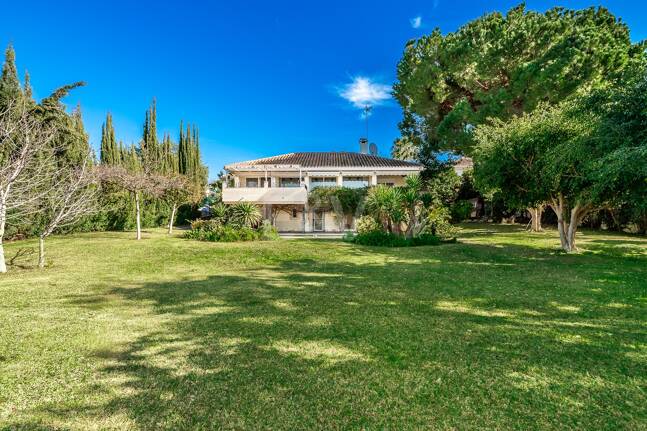 Guadalmina de charme Villa familiale traditionnelle près de Commodités et Golf