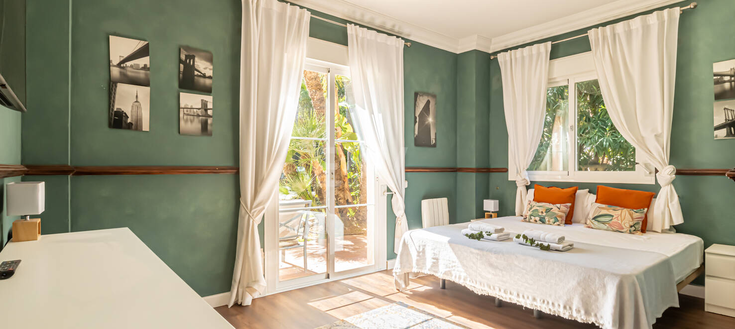 Charming Guadalmina Frontline Golf Family Villa