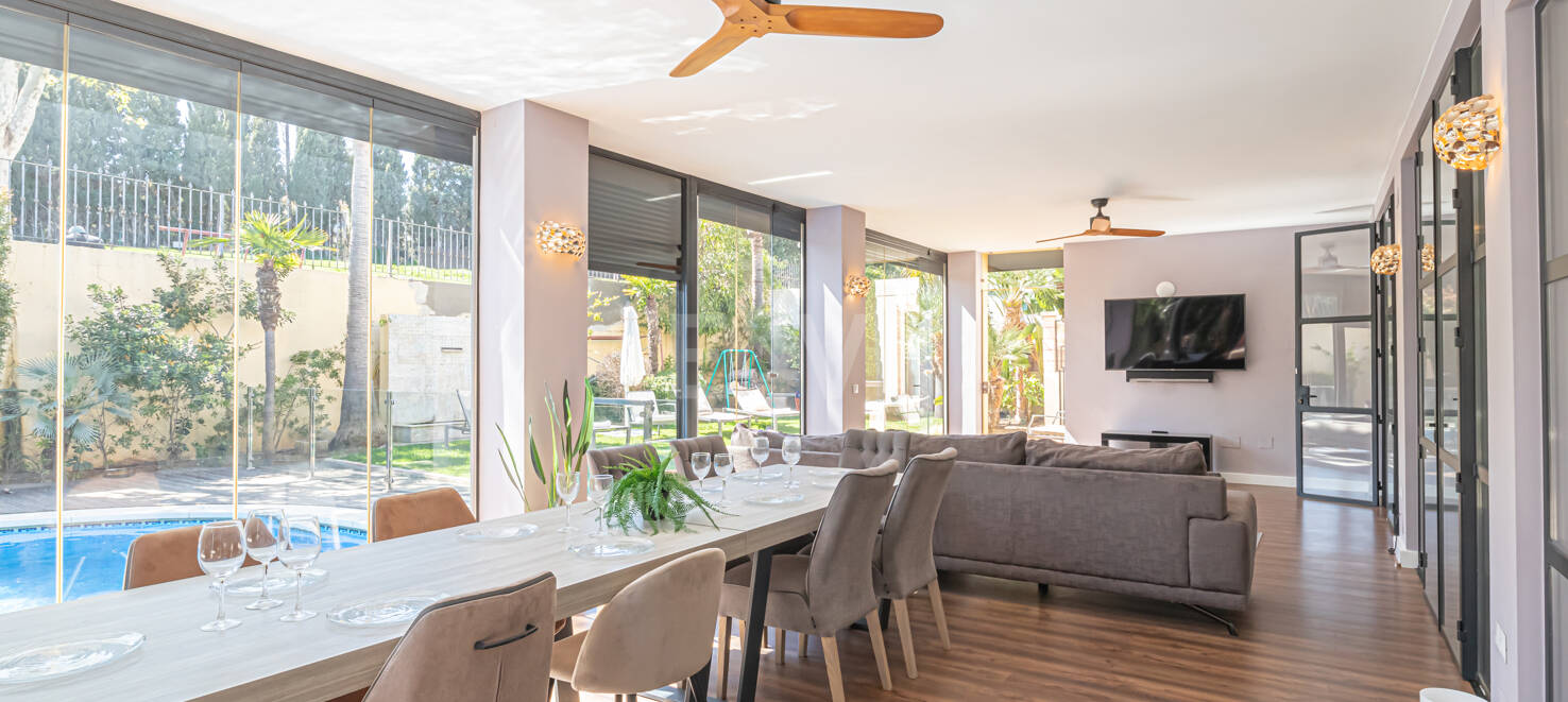 Charming Guadalmina Frontline Golf Family Villa