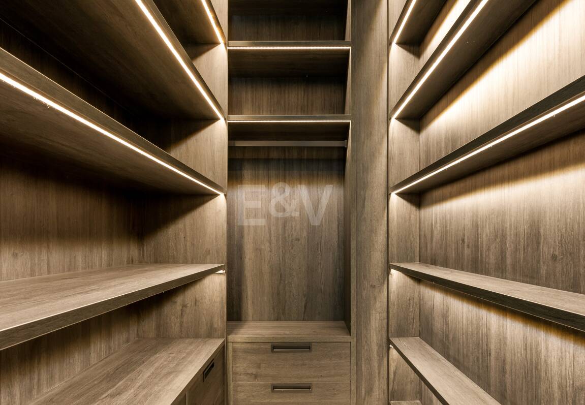 En Singular Beachfront Penthouse Villa på Marbellas Golden Mile