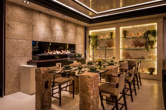 En Singular Beachfront Penthouse Villa på Marbellas Golden Mile