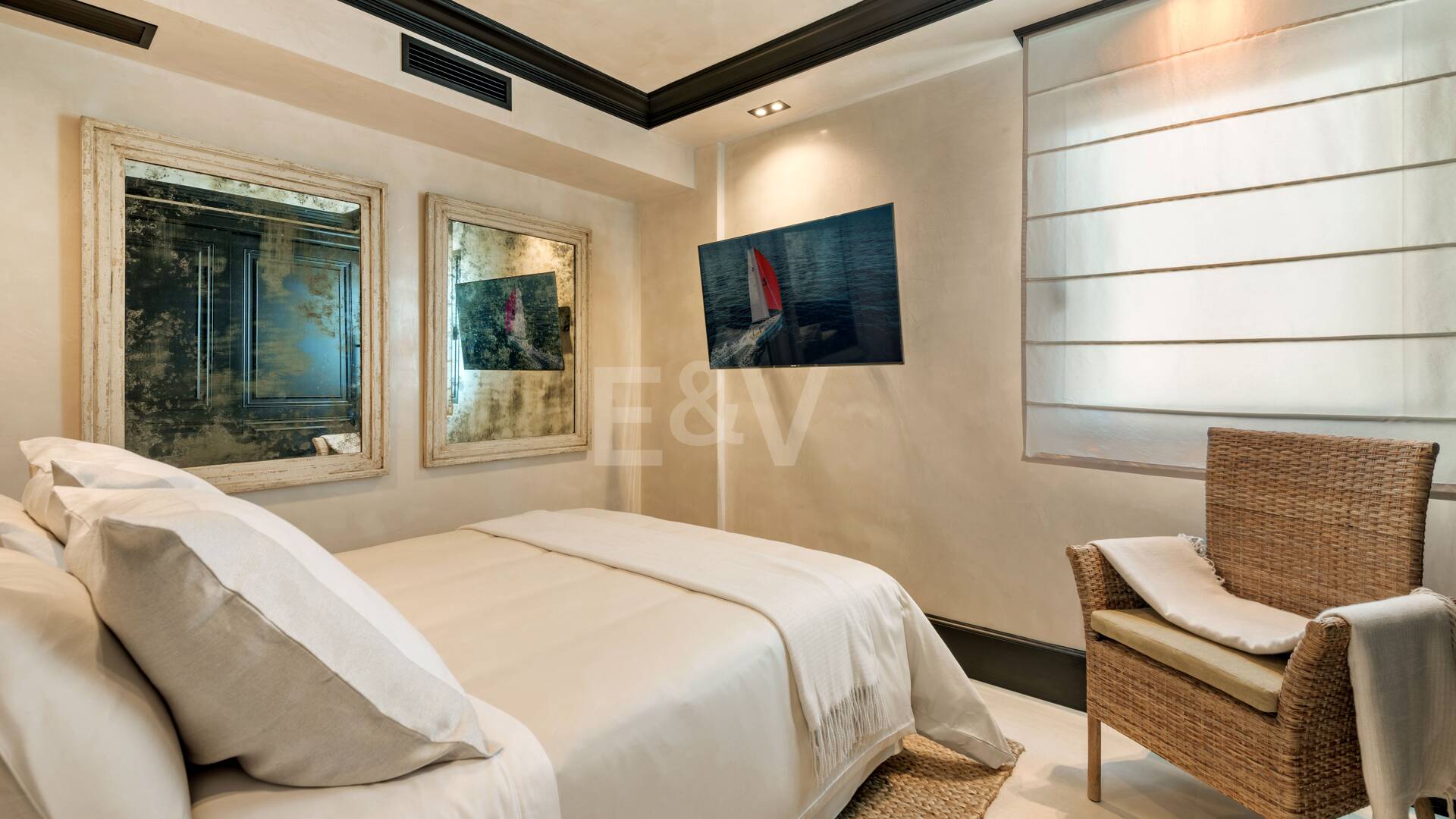 En Singular Beachfront Penthouse Villa på Marbellas Golden Mile