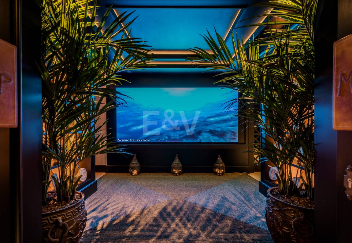 En Singular Beachfront Penthouse Villa på Marbellas Golden Mile