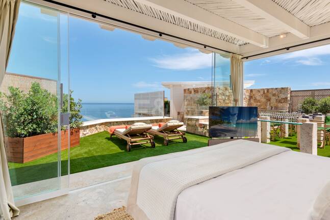 En Singular Beachfront Penthouse Villa på Marbellas Golden Mile