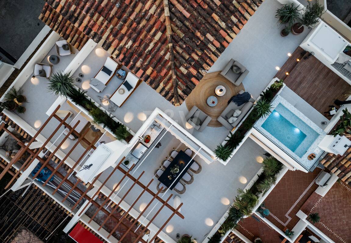 Elegant duplex takvåning i La Cerquilla med spektakulär utsikt över bergen