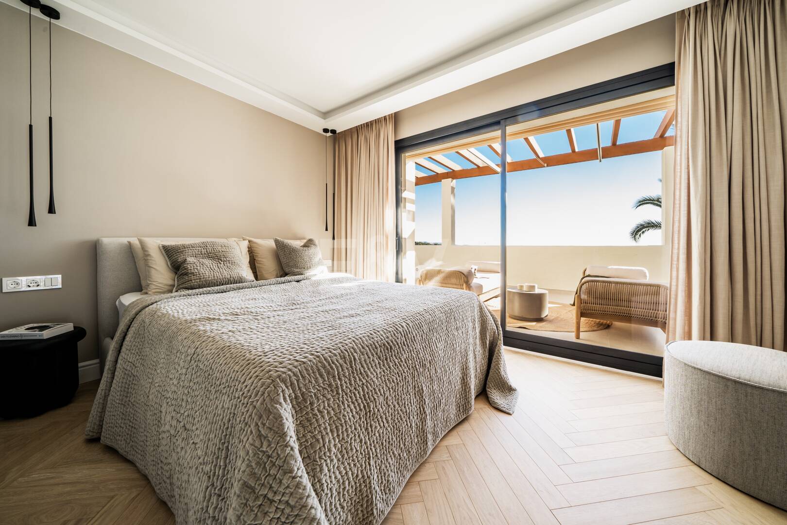 Elégant penthouse duplex à La Cerquilla avec vue spectaculaire sur la montagne