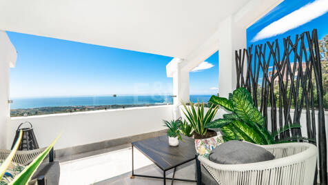 Lägenhet till salu i Altos de Elviria, Marbella Öst