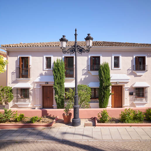 Fantastic Townhouse in Marbelah with Sea views a Few Steps from the Beach