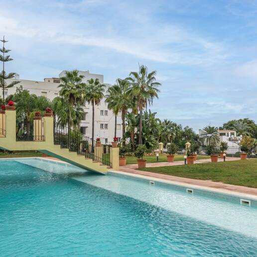 Fantastic Townhouse in Marbelah with Sea views a Few Steps from the Beach