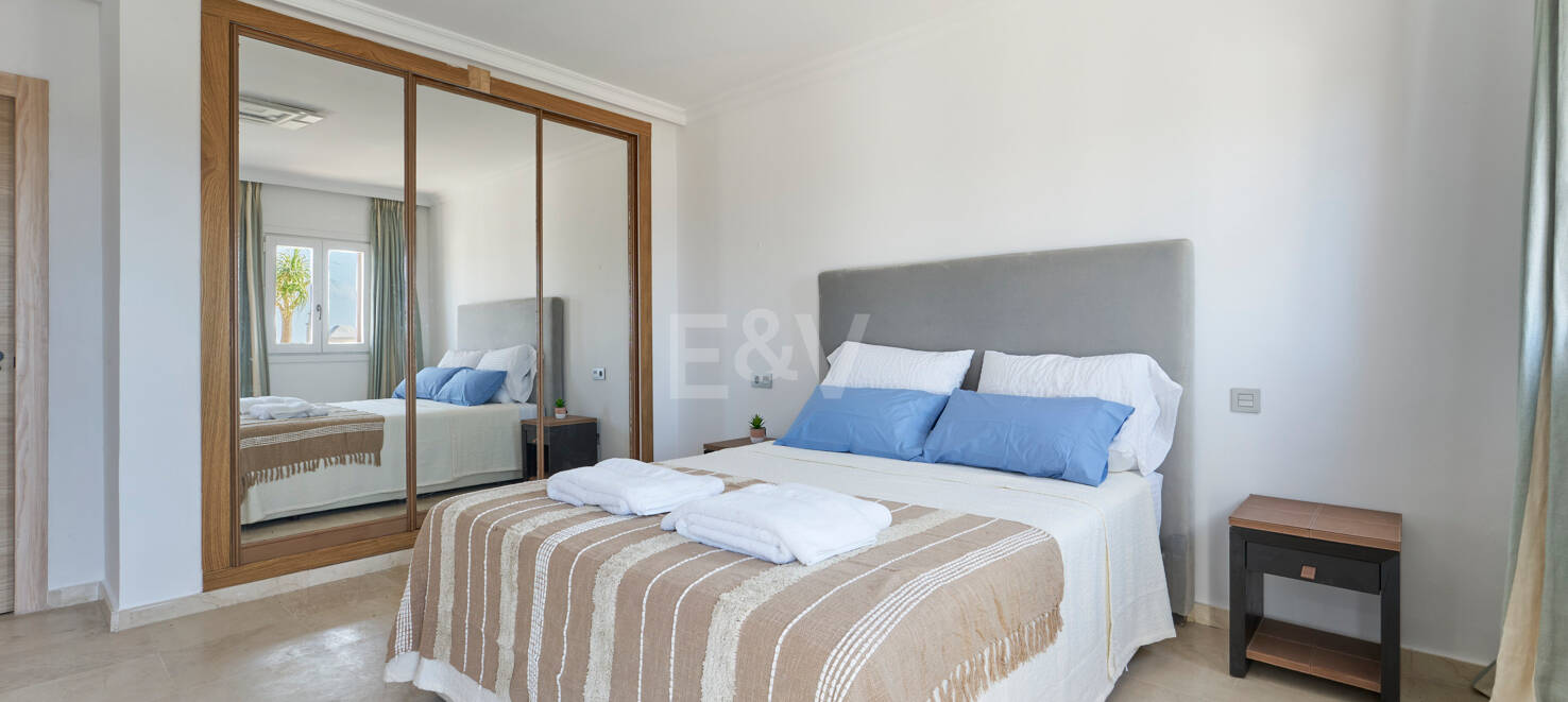 Fantastic Townhouse in Marbelah with Sea views a Few Steps from the Beach