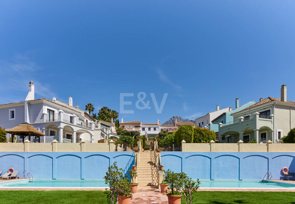 Preciosa casa adosada en La Milla de Oro
