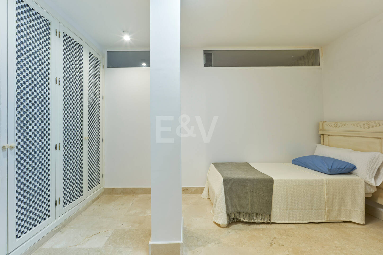 Vackra Semi-Detached Hus på Golden Mile