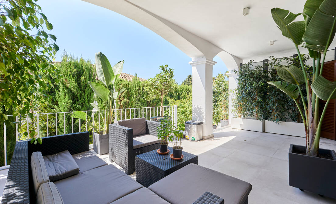 Beautiful Semi-Detached House on the Golden Mile