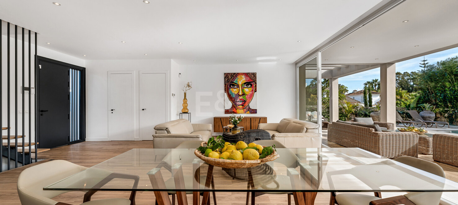 Modern South-Facing Villa with Panoramic Sea & Mountain Views, 250 m from San Pedro Beach