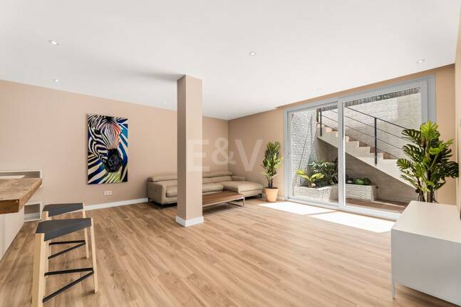 Villa moderne face au Sud avec mer panoramique et montagne Vues, 250 m de San Pedro Beach