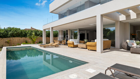 Modern Designer Villa 250m from the Beach in San Pedro Alcántara