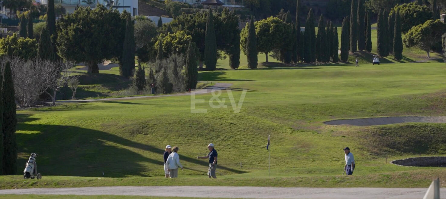 Villa de golf contemporaine Los Flamingos avec vue sur la mer