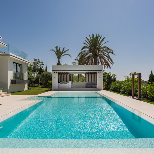 Exclusiva villa con lujosas comodidades, vistas panorámicas y a un paso de los campos de golf