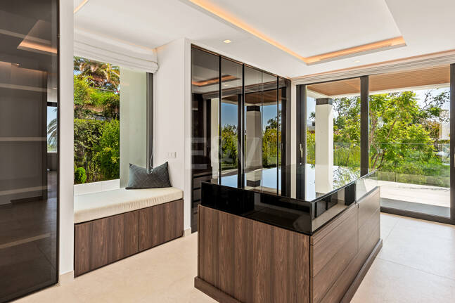 Villa de golf contemporaine Los Flamingos avec vue sur la mer