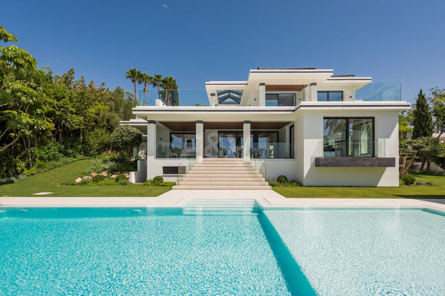 Villa de golf contemporaine Los Flamingos avec vue sur la mer