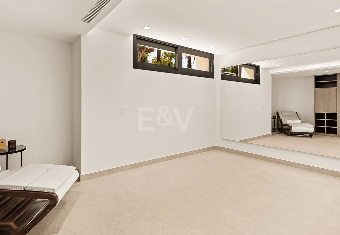 Villa de golf contemporaine Los Flamingos avec vue sur la mer