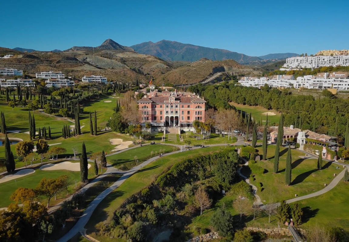 Villa de golf contemporaine Los Flamingos avec vue sur la mer