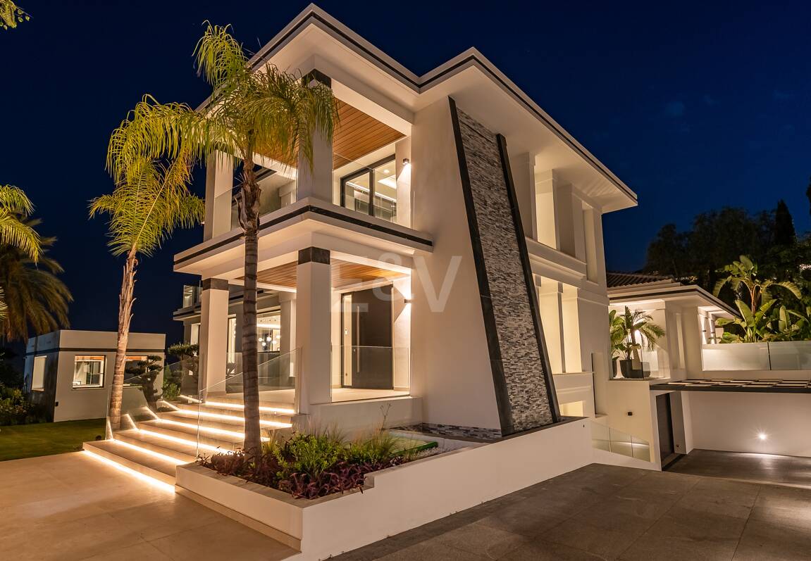 Villa de golf contemporaine Los Flamingos avec vue sur la mer