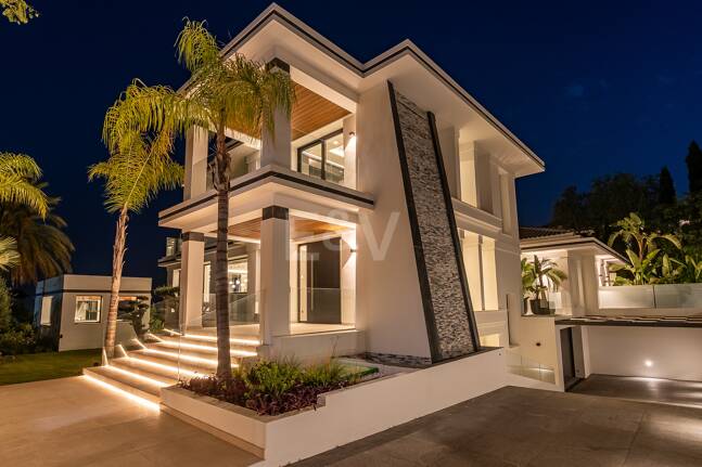 Villa de golf contemporaine Los Flamingos avec vue sur la mer