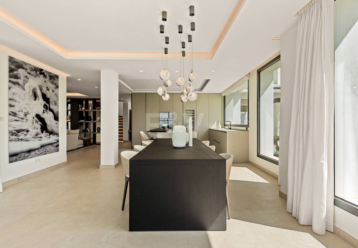 Villa de golf contemporaine Los Flamingos avec vue sur la mer