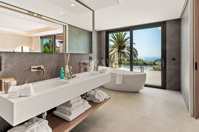 Villa de golf contemporaine Los Flamingos avec vue sur la mer