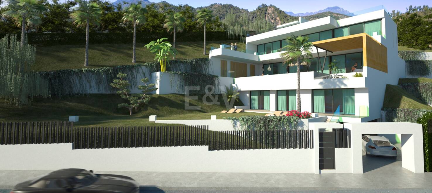 Spacious Plot in Los Monteros Altos with Panoramic Views