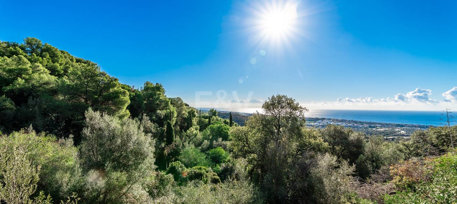 Spacious Plot in Los Monteros Altos with Panoramic Views