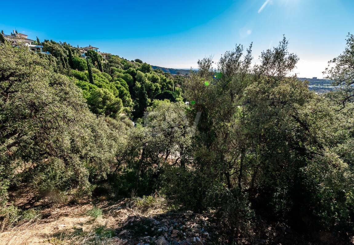 Spacious Plot in Los Monteros Altos with Panoramic Views