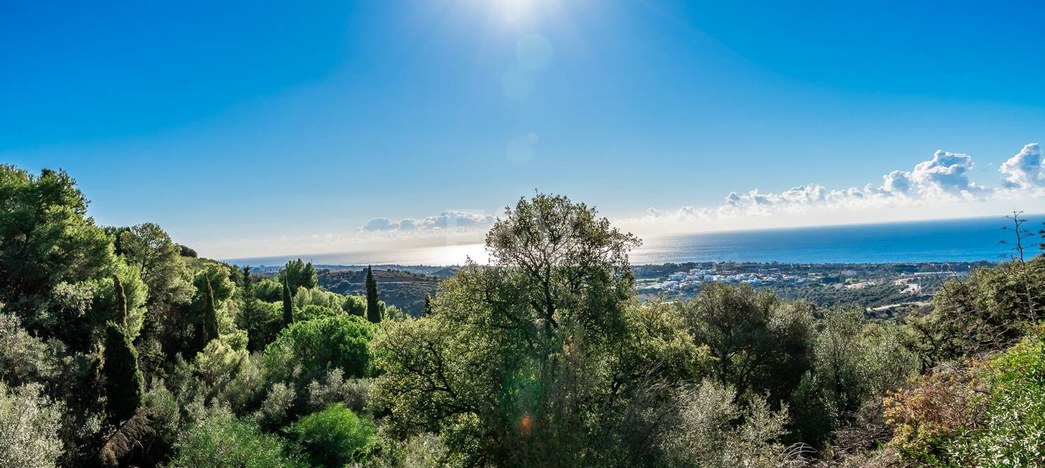 Spacious Plot in Los Monteros Altos with Panoramic Views