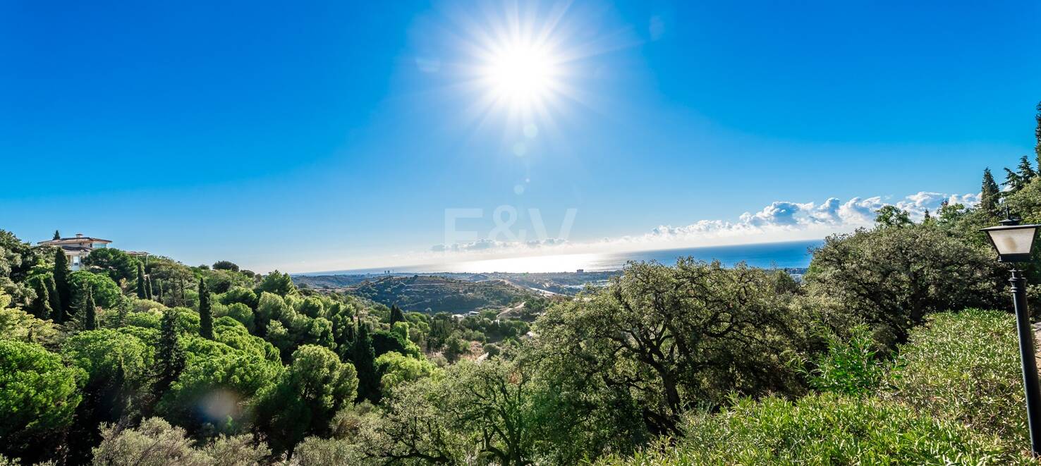 Spacious Plot in Los Monteros Altos with Panoramic Views