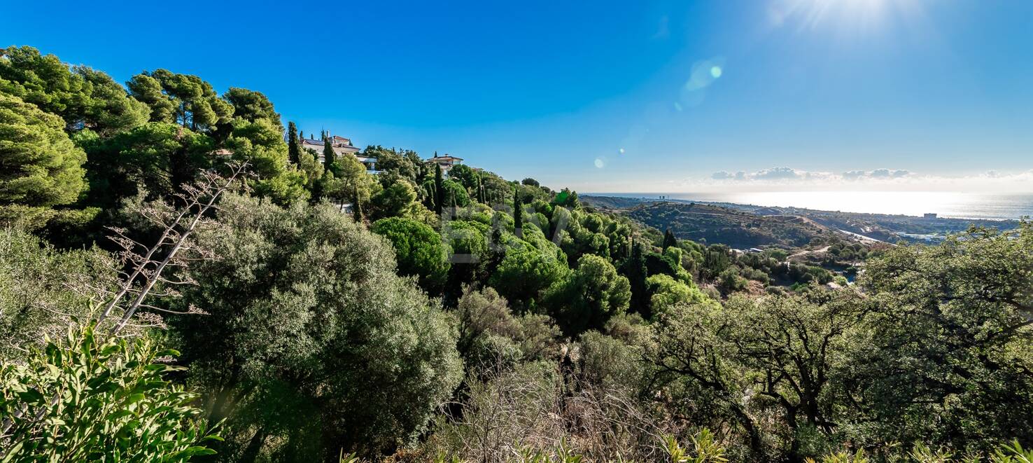 Spacious Plot in Los Monteros Altos with Panoramic Views