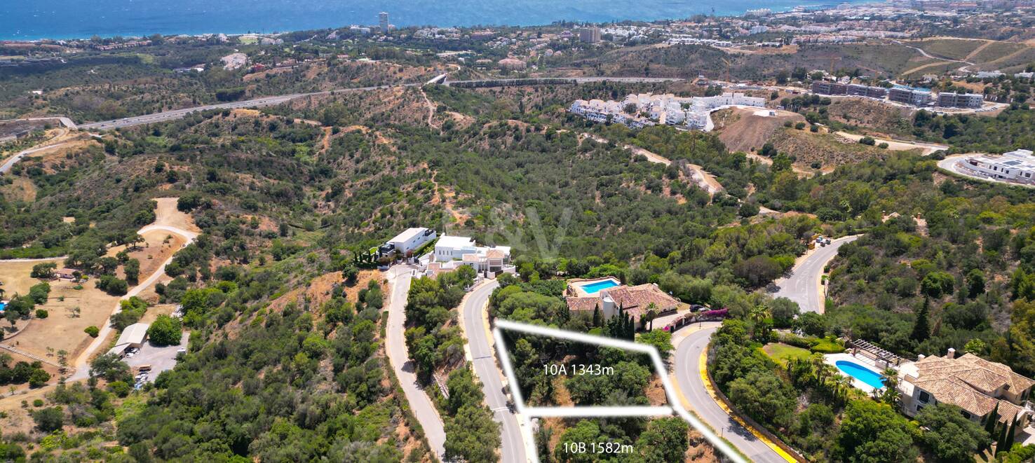 Spacious Plot in Los Monteros Altos with Panoramic Views